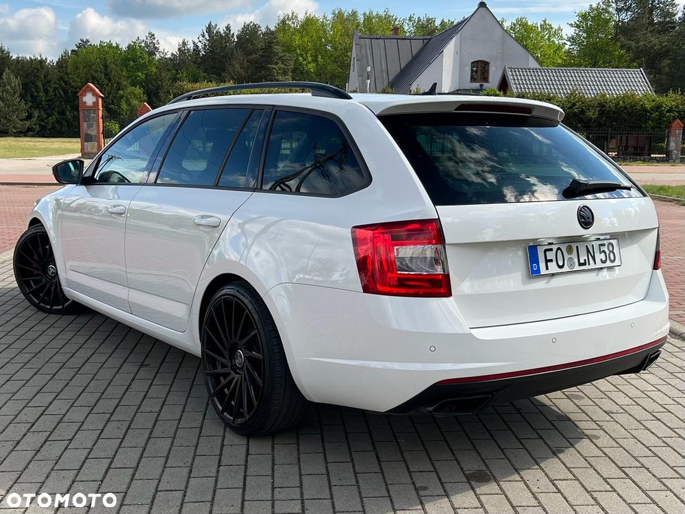 Skoda Octavia 2.0 TDI DSG RS - 4
