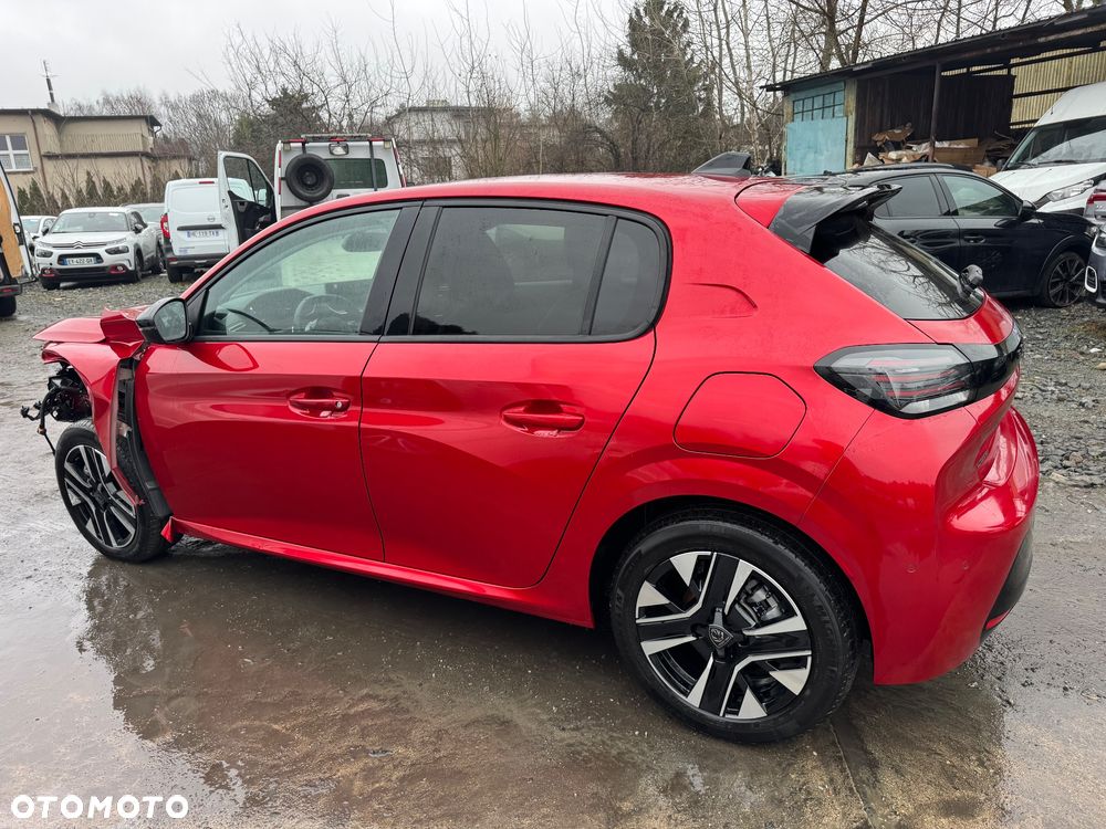 Peugeot 208 1.2 mHEV Allure - 26