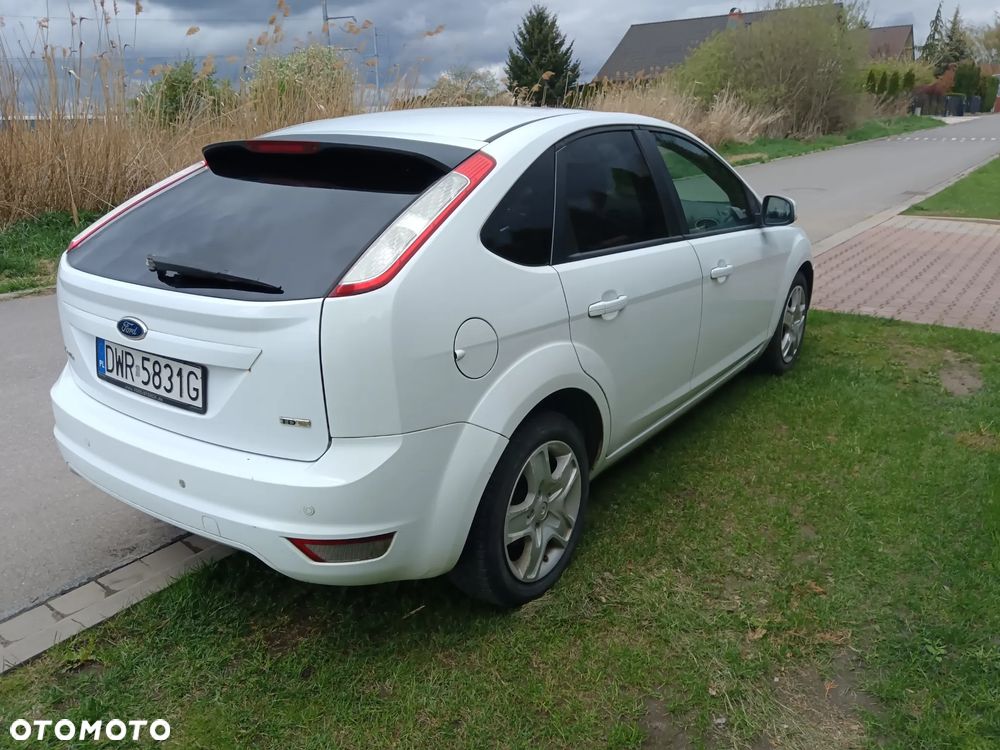 Ford Focus 2.0 TDCi DPF Style+ - 4