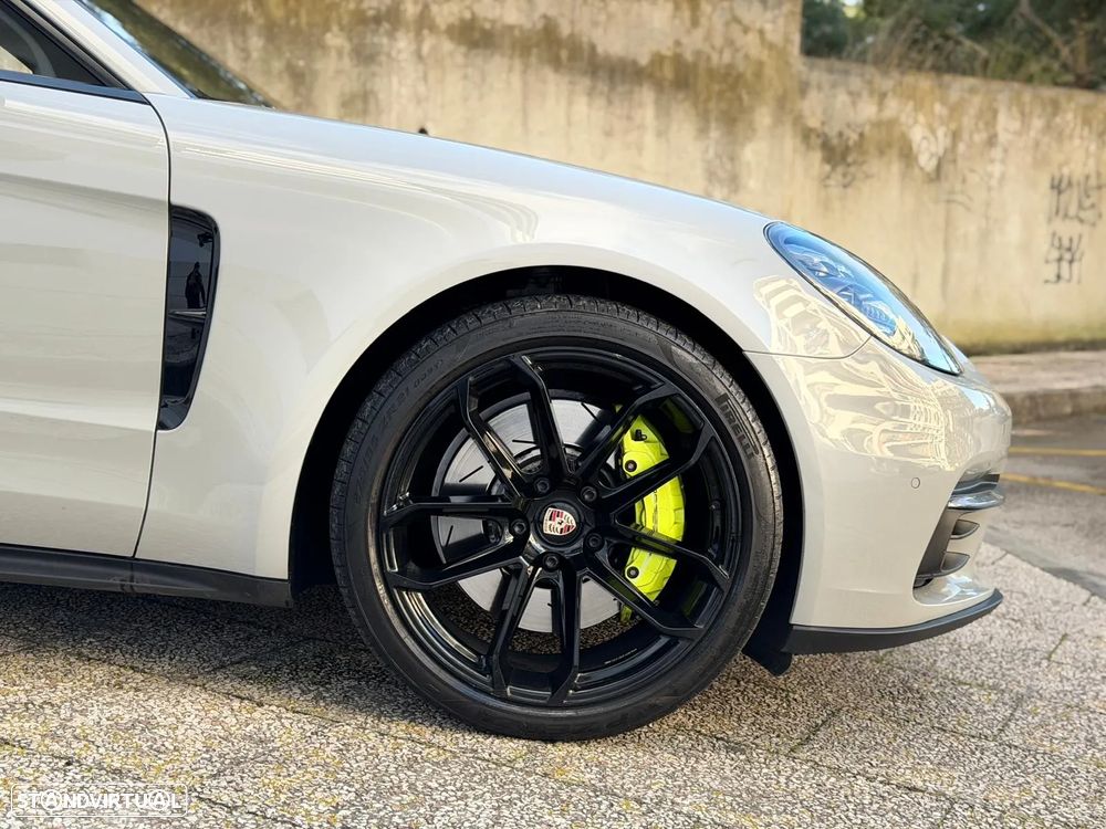 Porsche Panamera Sport Turismo 4 E-Hybrid Platinum Edition - 52