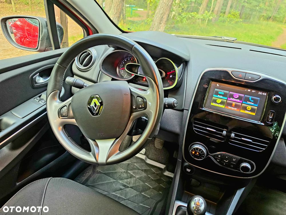 Renault Clio - 10