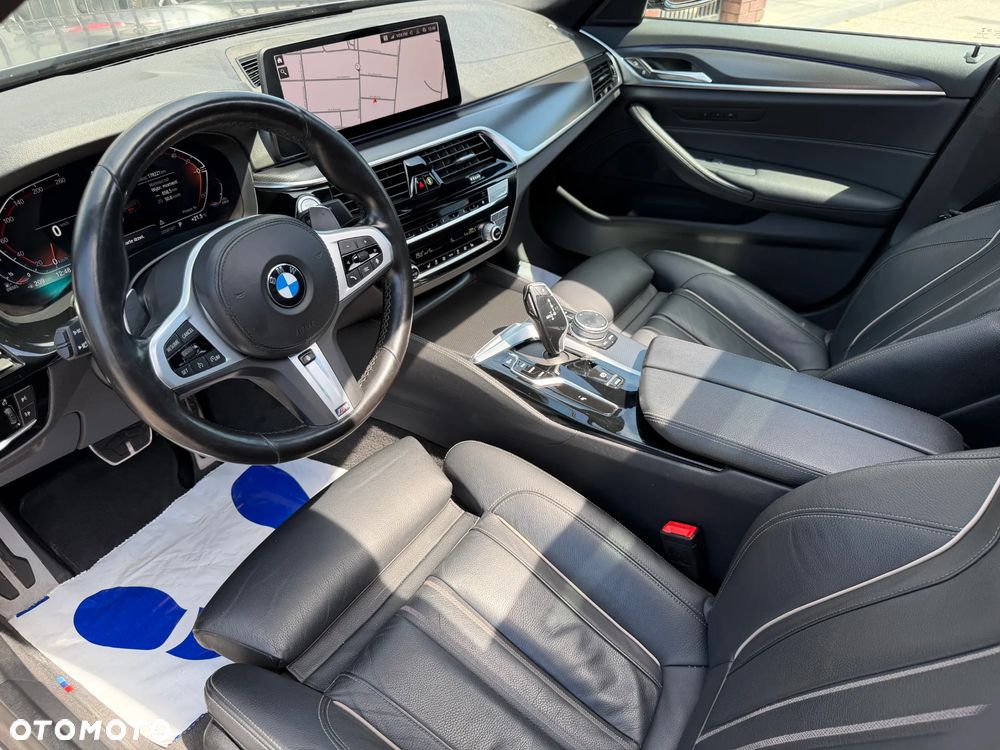 BMW Seria 5 520d xDrive MHEV M Sport sport - 9