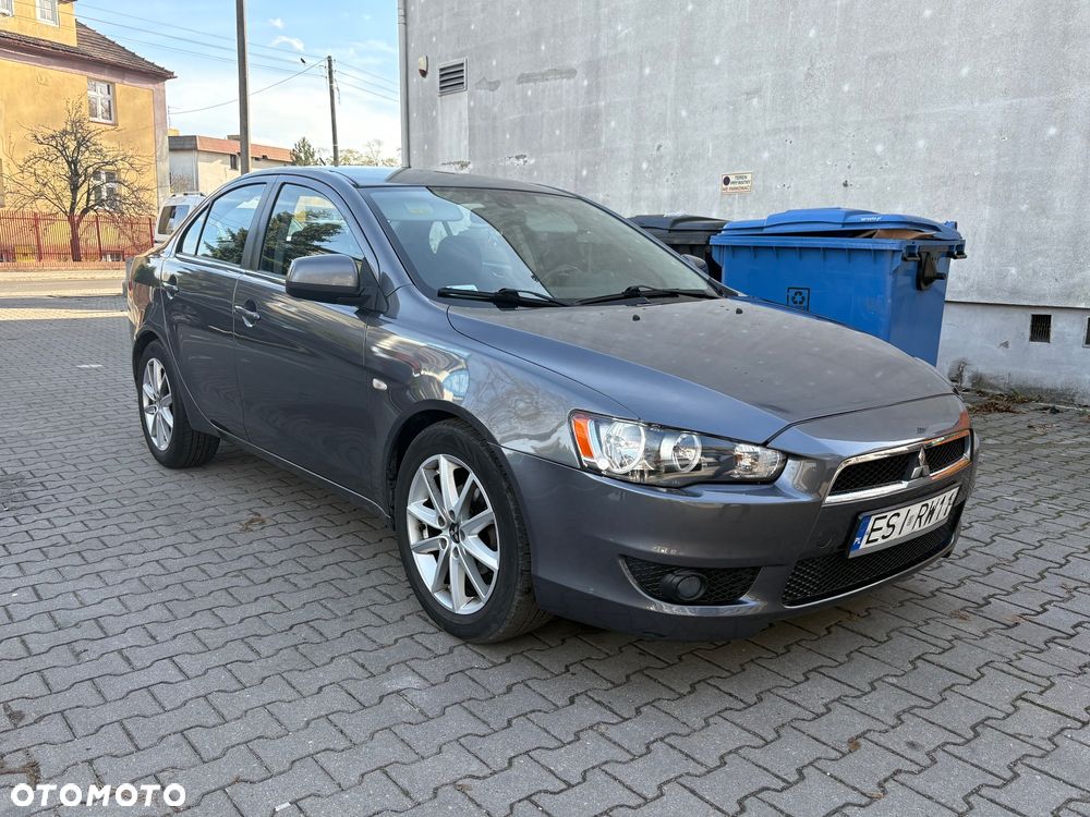 Mitsubishi Lancer - 2