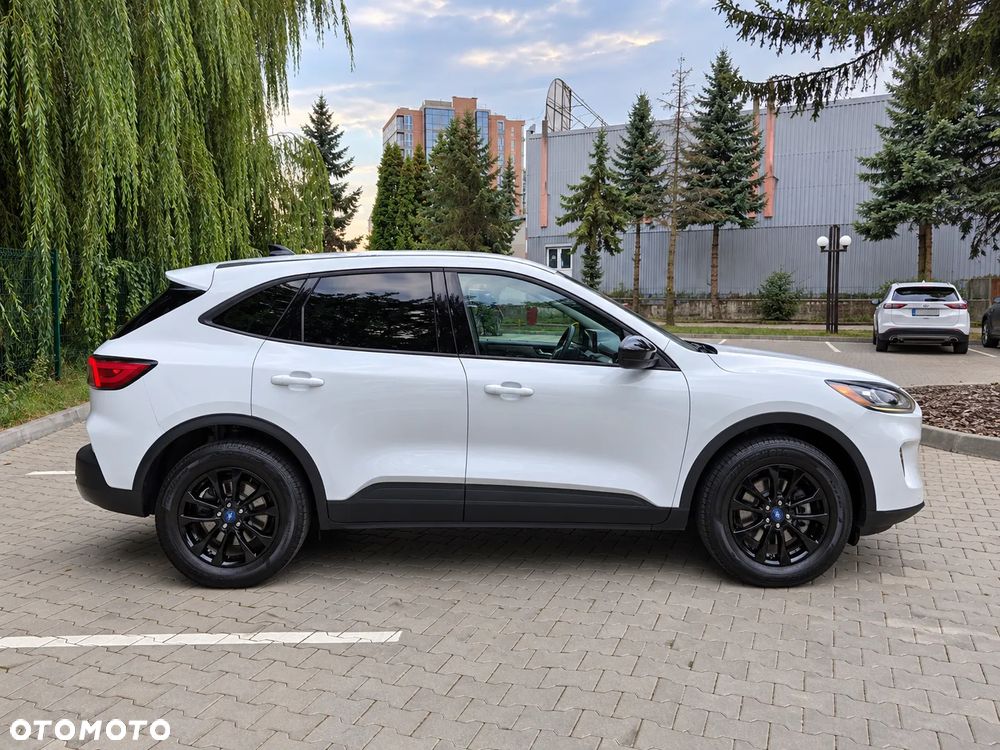Ford Escape 2.0 EcoBoost AWD Titanium - 4