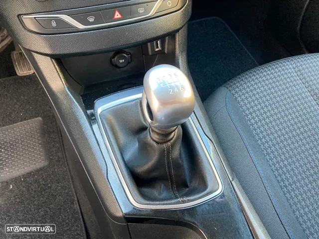 Peugeot 308 1.5 BlueHDi Style - 28