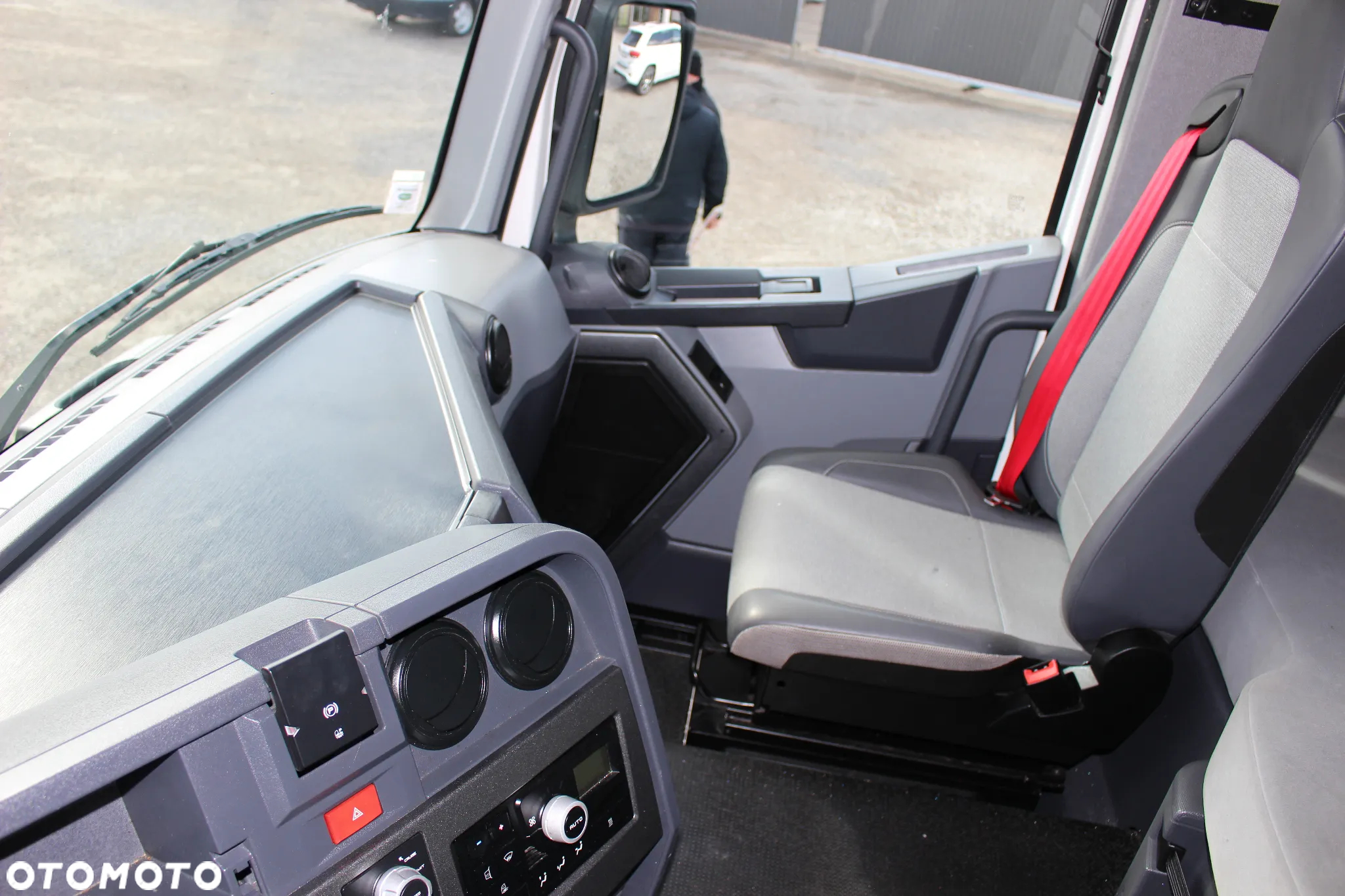 Renault T460 / BL. MOSTU /ACC / Euro 6 /*SERWIS*/ STAN IDEALNY / - 30