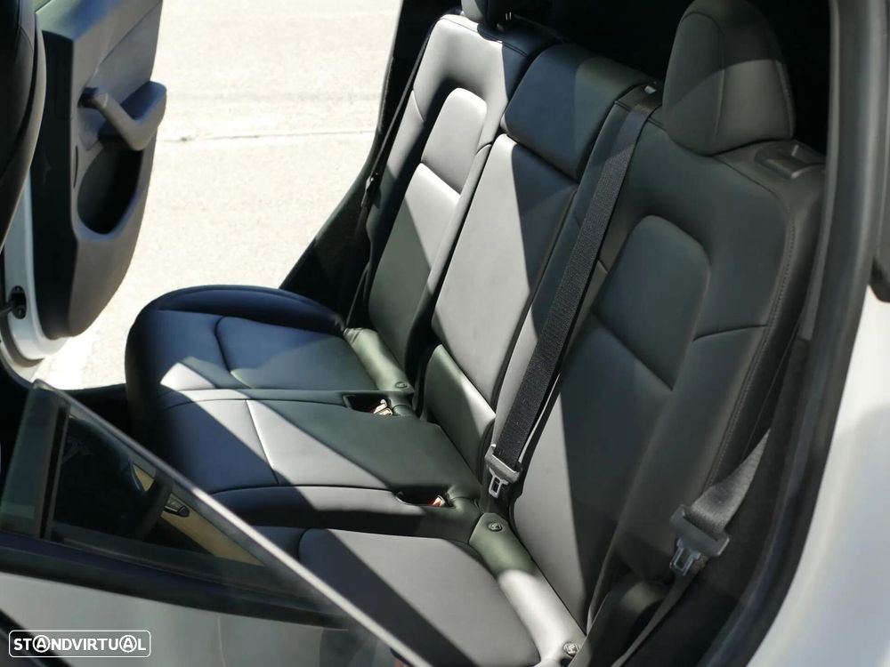 Tesla Model Y Tração Traseira - 30