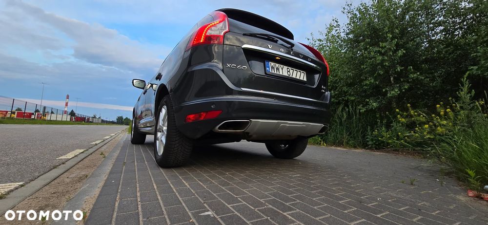 Volvo XC 60 D4 AWD Geartronic Summum - 10