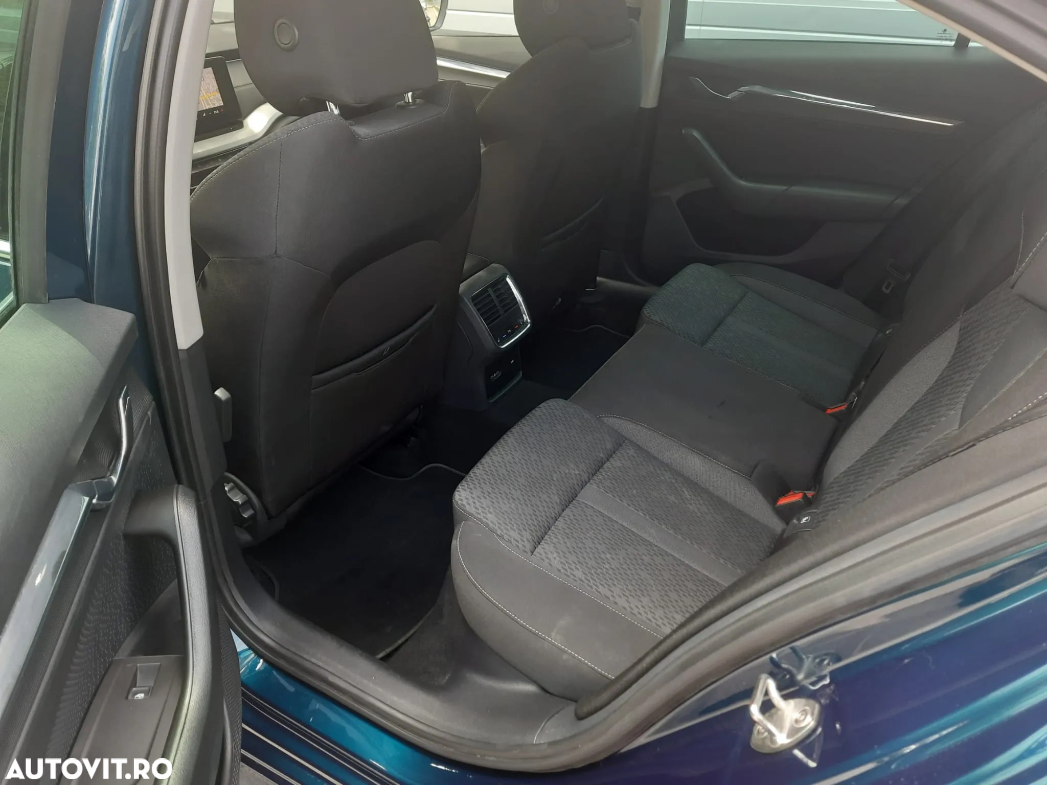 Skoda Octavia 2.0 TDI DSG 4X4 Style - 20