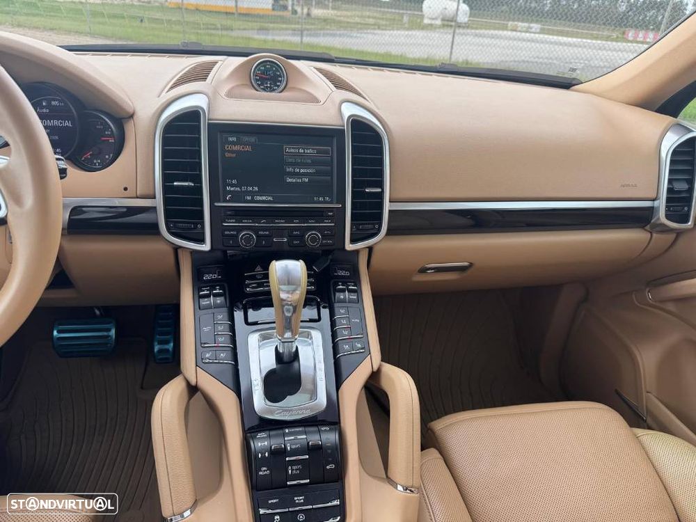 Porsche Cayenne S - 12