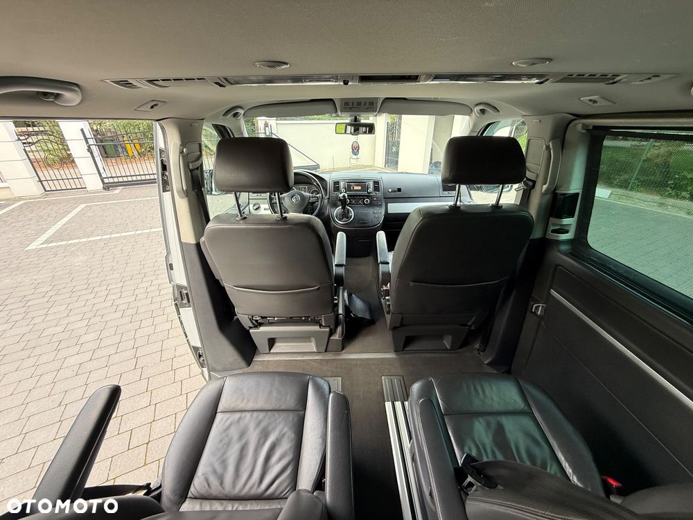 Volkswagen Multivan - 9