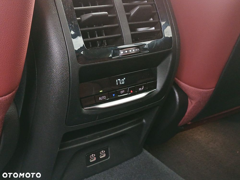 BMW X4 xDrive20i GPF Advantage sport - 29
