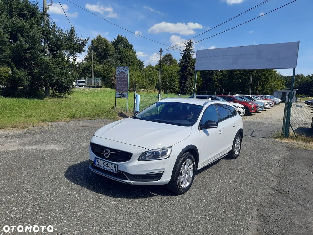 Volvo V60 Cross Country T5 AWD Momentum