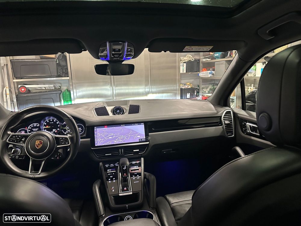 Porsche Cayenne E-Hybrid - 9