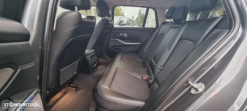 BMW 318 d Touring Line Sport Auto - 46