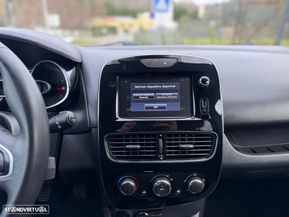 Renault Clio Sport Tourer 0.9 TCE Confort - 24