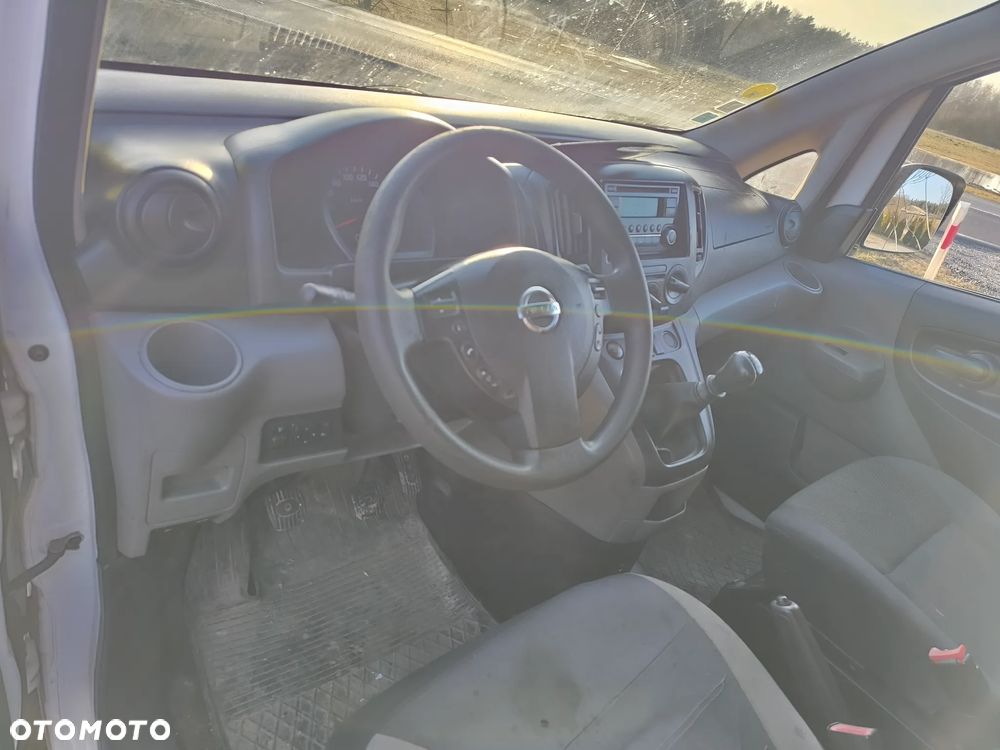 Nissan NV200 - 18