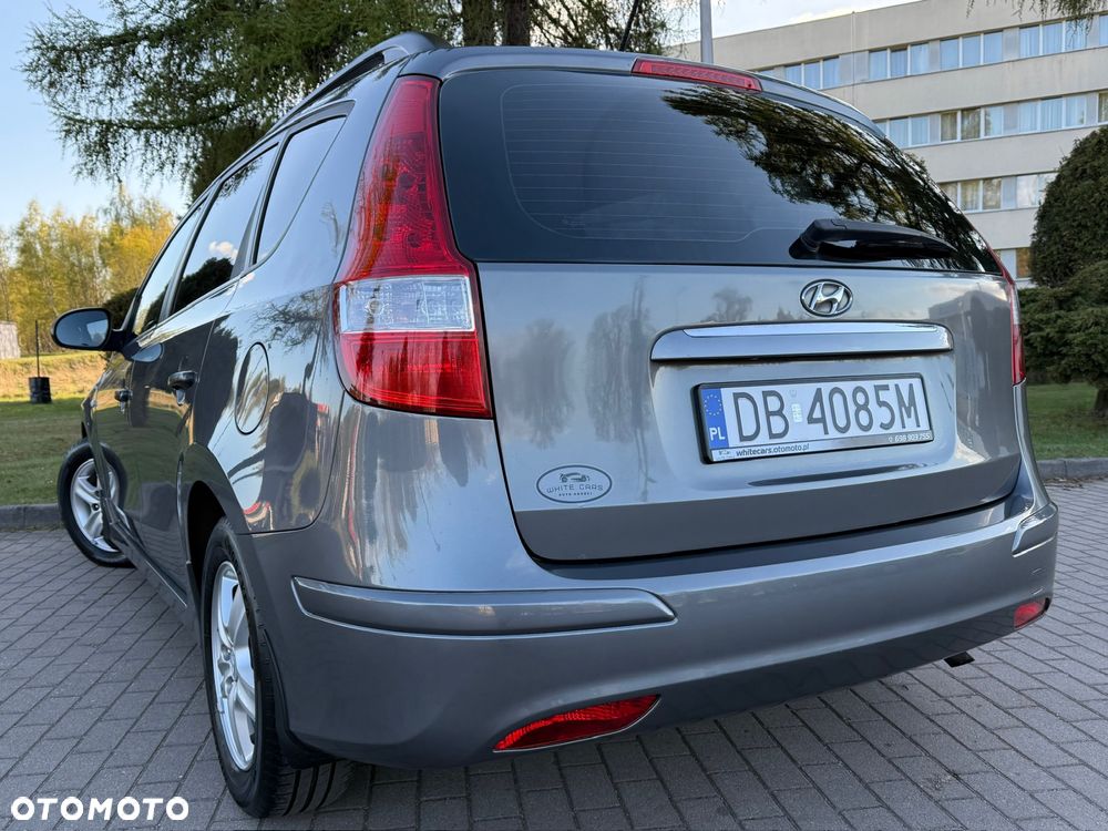 Hyundai i30 i30cw 1.6 Edition Plus - 28