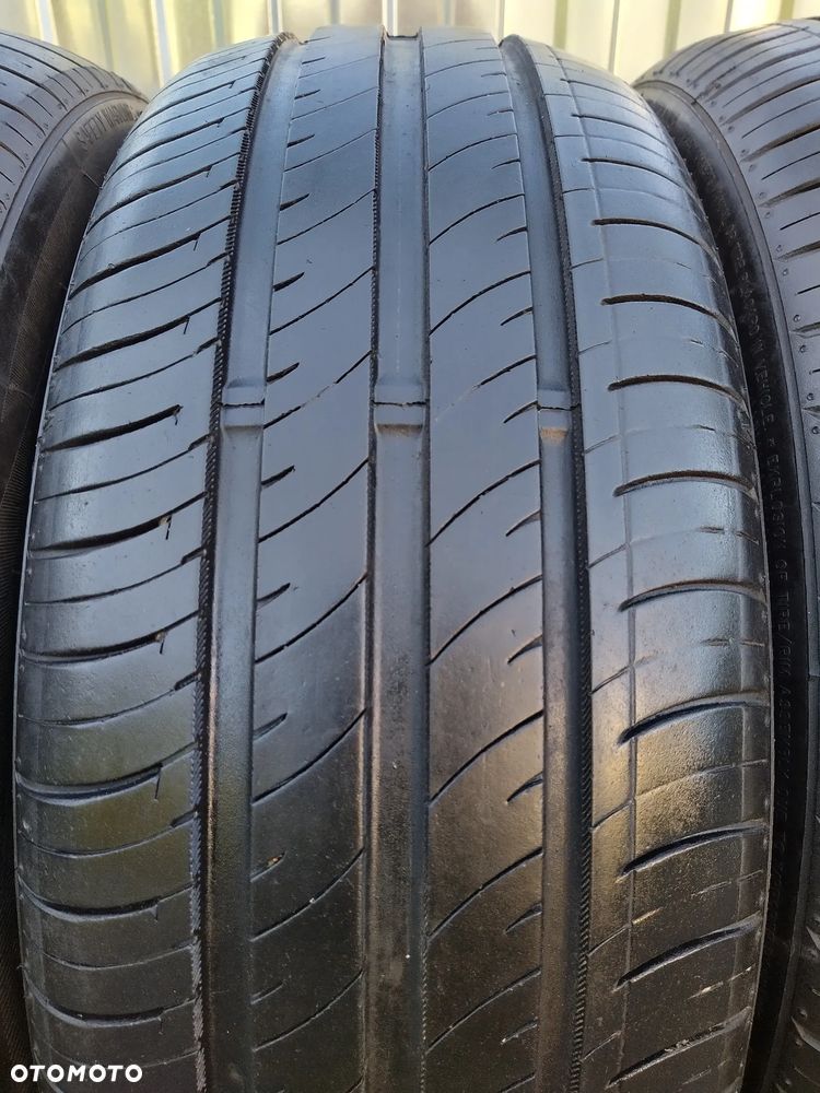 Opony Letnie  195/(55/60)/  16 Cali  JAK NOWE - 25