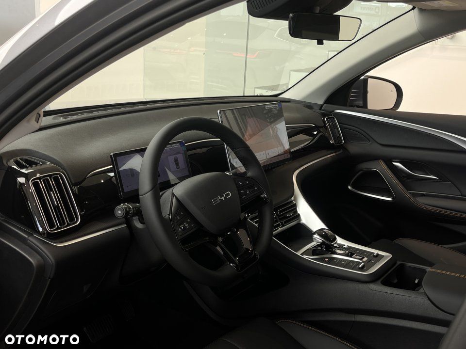 BYD Sealion 5 - 9