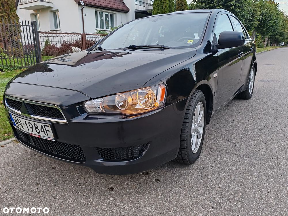 Mitsubishi Lancer 1.6 Intense - 10