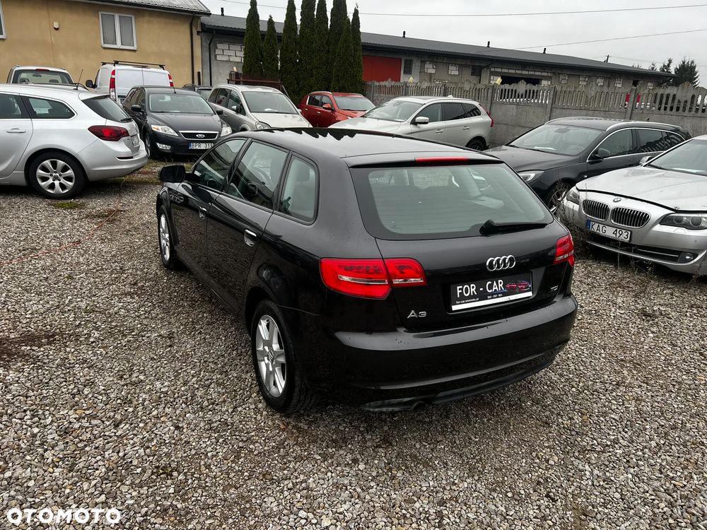 Audi A3 Sportback - 3