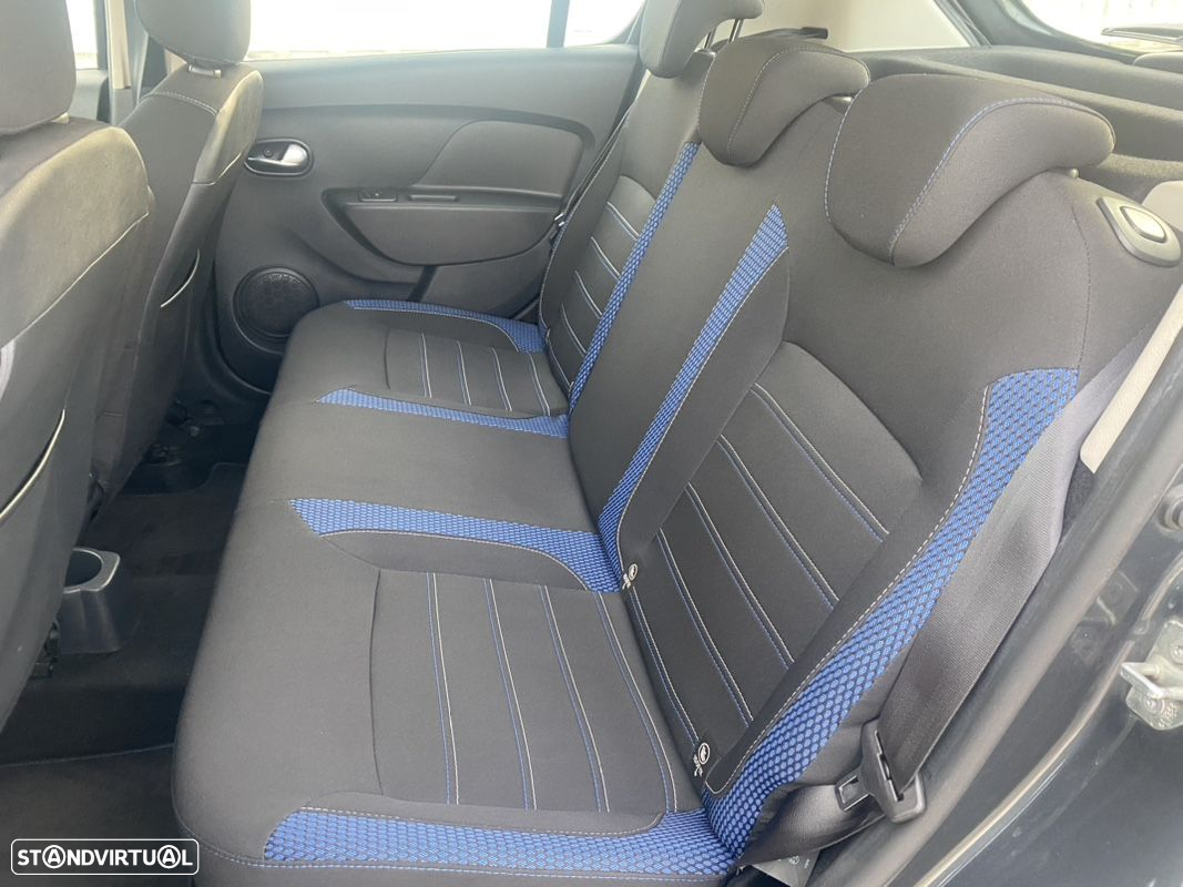 Dacia Sandero - 10