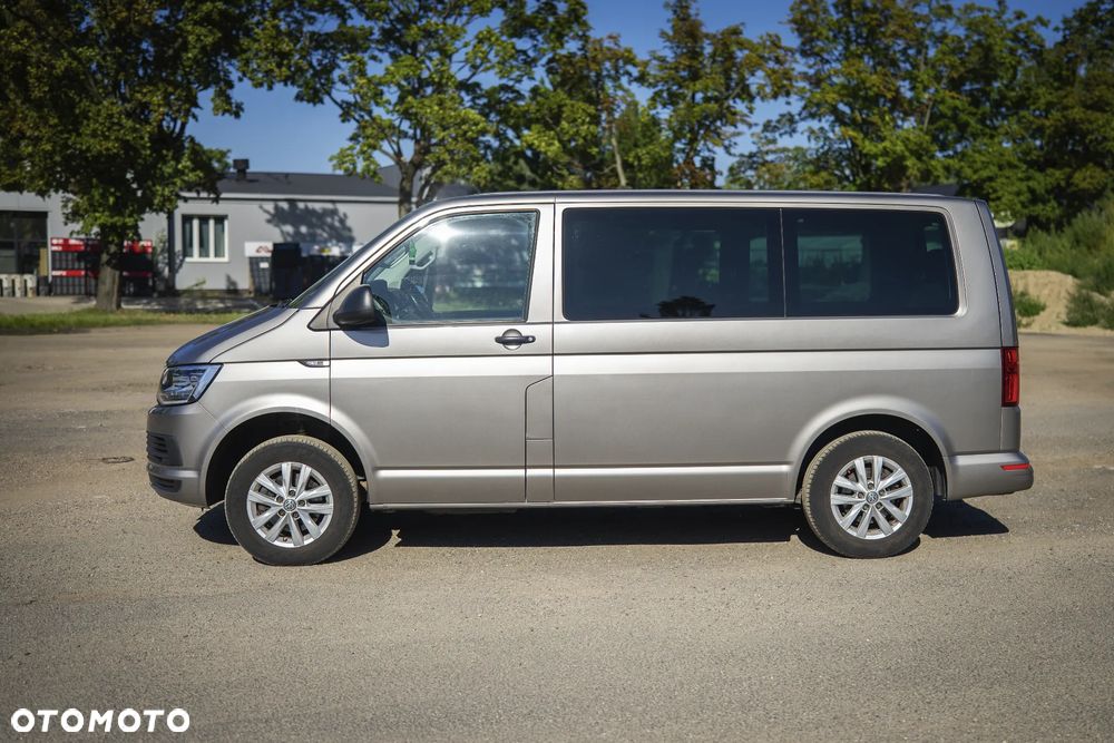Volkswagen Multivan 2016 photo 2