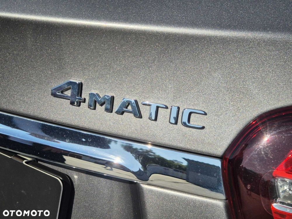 Mercedes-Benz GLA 250 4-Matic Urban - 18