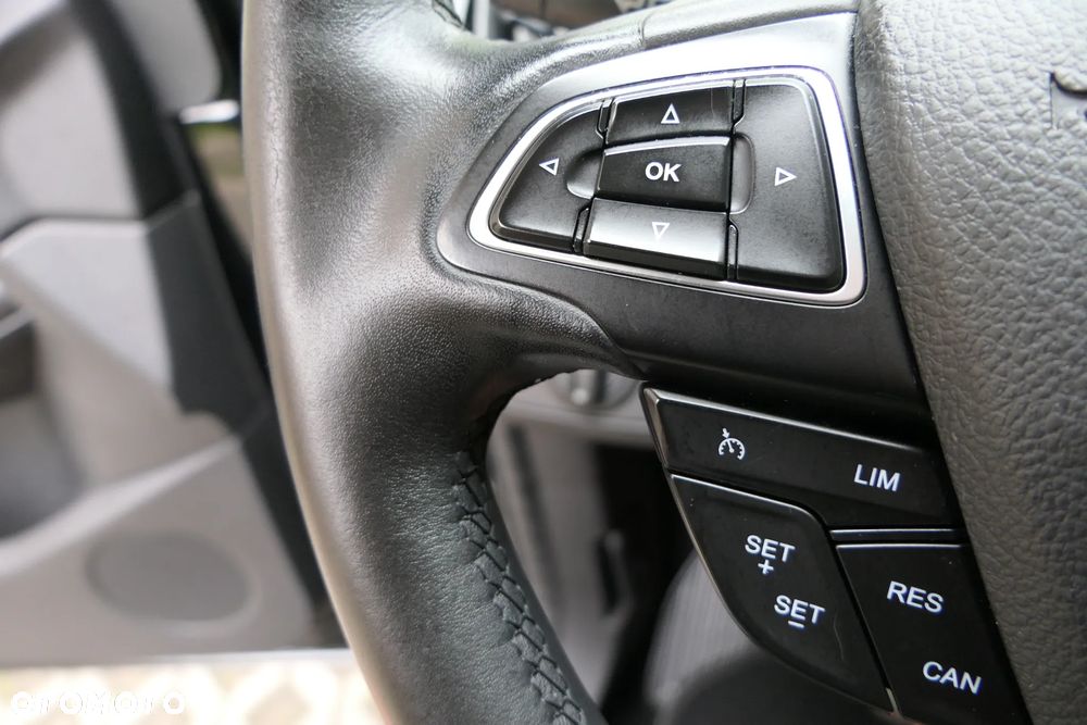 Ford Kuga 1.5 EcoBoost 2x4 ST-Line - 26