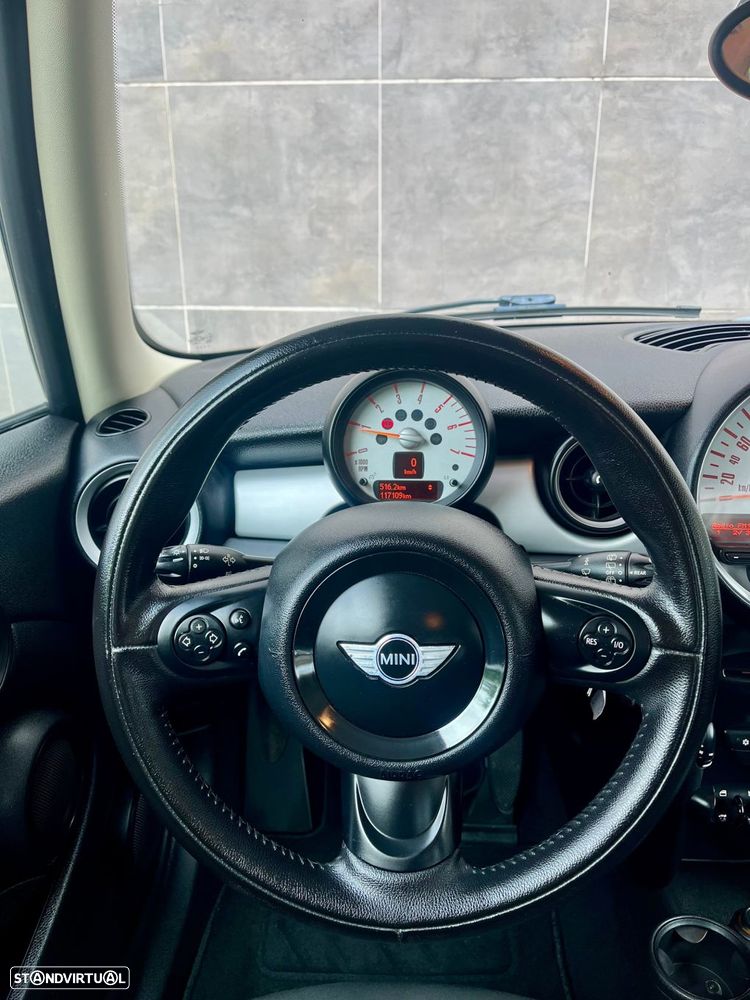 MINI 3 Portas Cooper D - 12