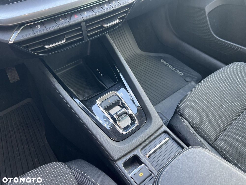 Skoda Octavia 1.5 TSI e-Tec Ambition DSG - 21