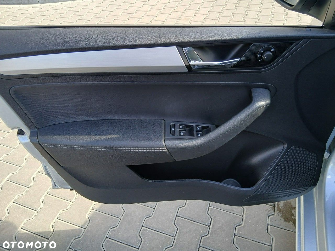 Skoda RAPID - 12
