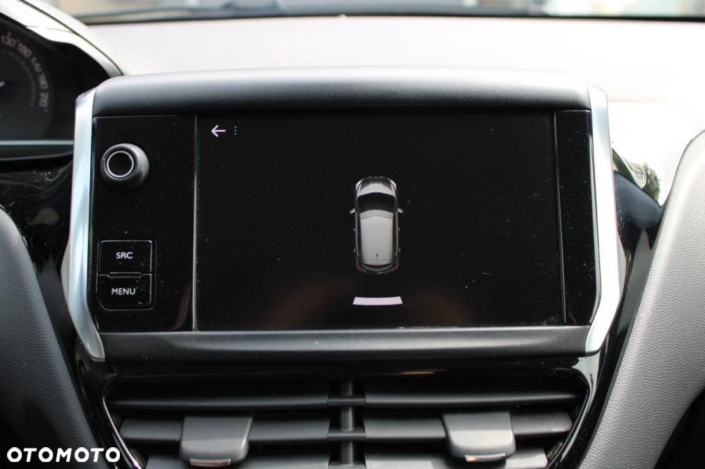 Peugeot 208 - 31