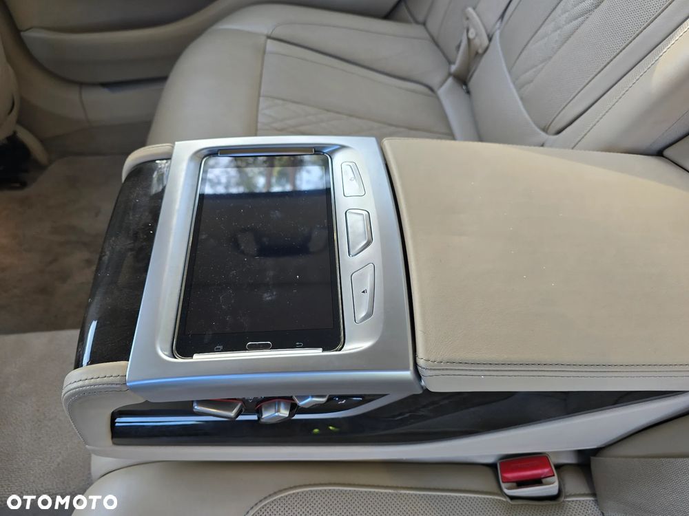 BMW Seria 7 740Le iPerformance - 10