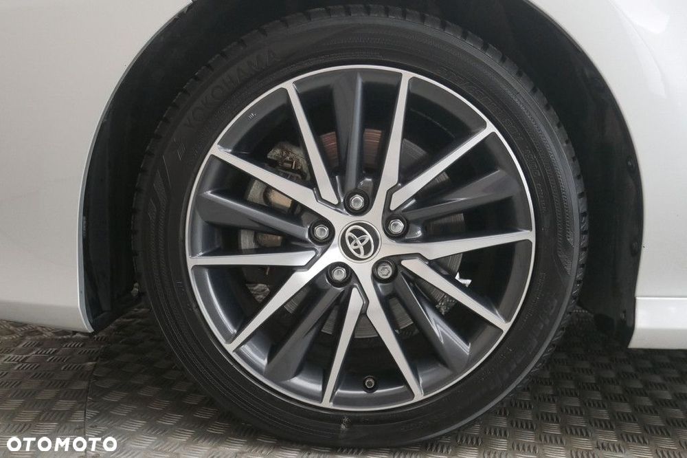 Toyota Camry 2.5 Hybrid Executive CVT - 14