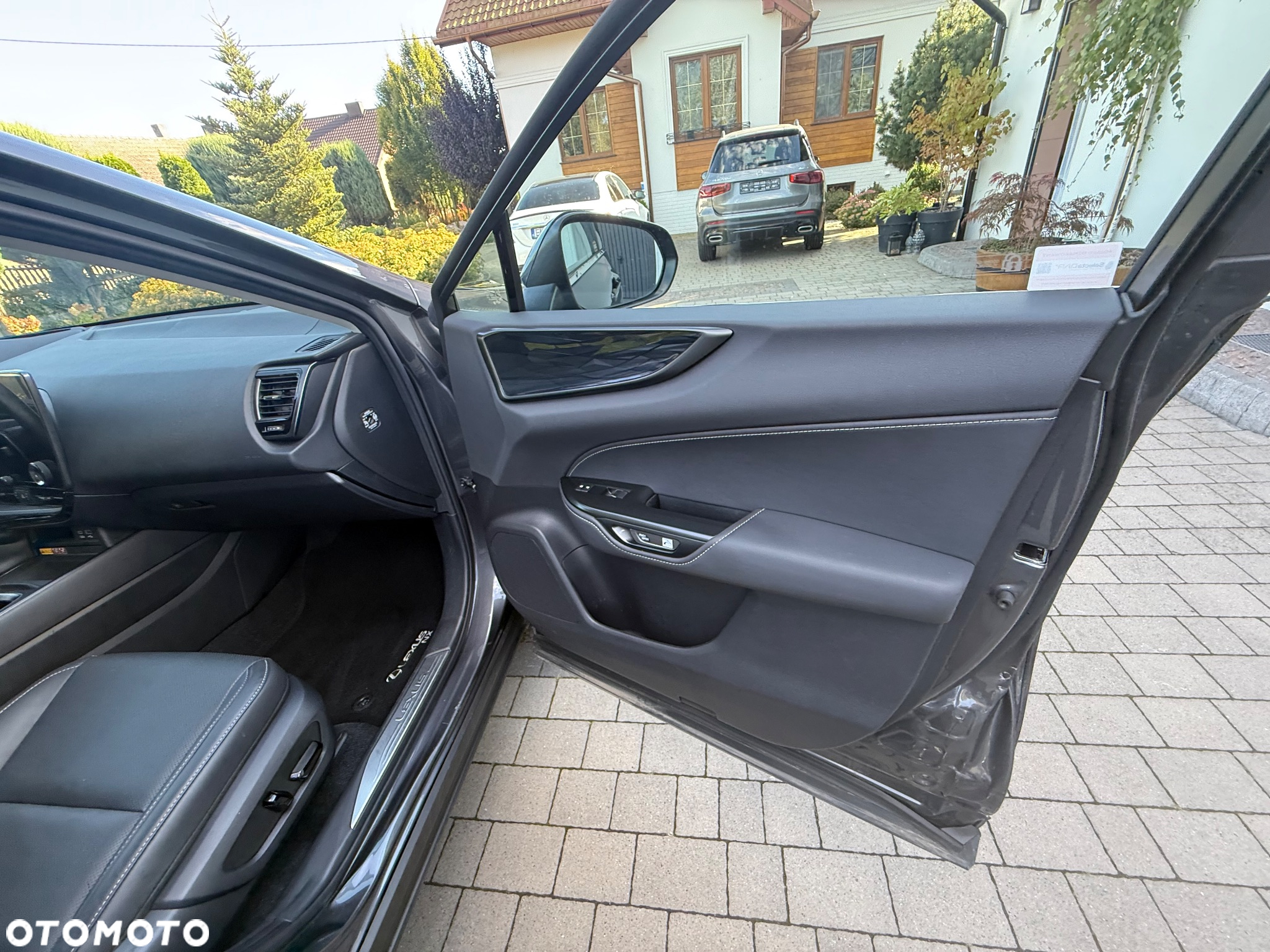 Lexus NX 350h Prestige AWD - 28