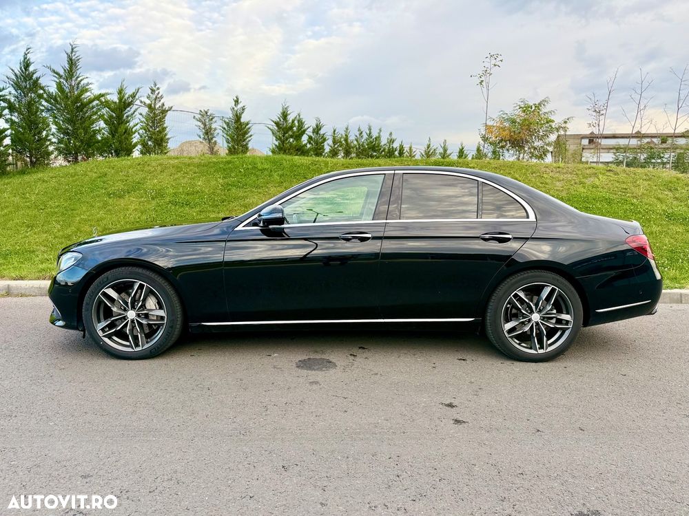 Mercedes-Benz E 220 d 4MATIC Aut. - 3