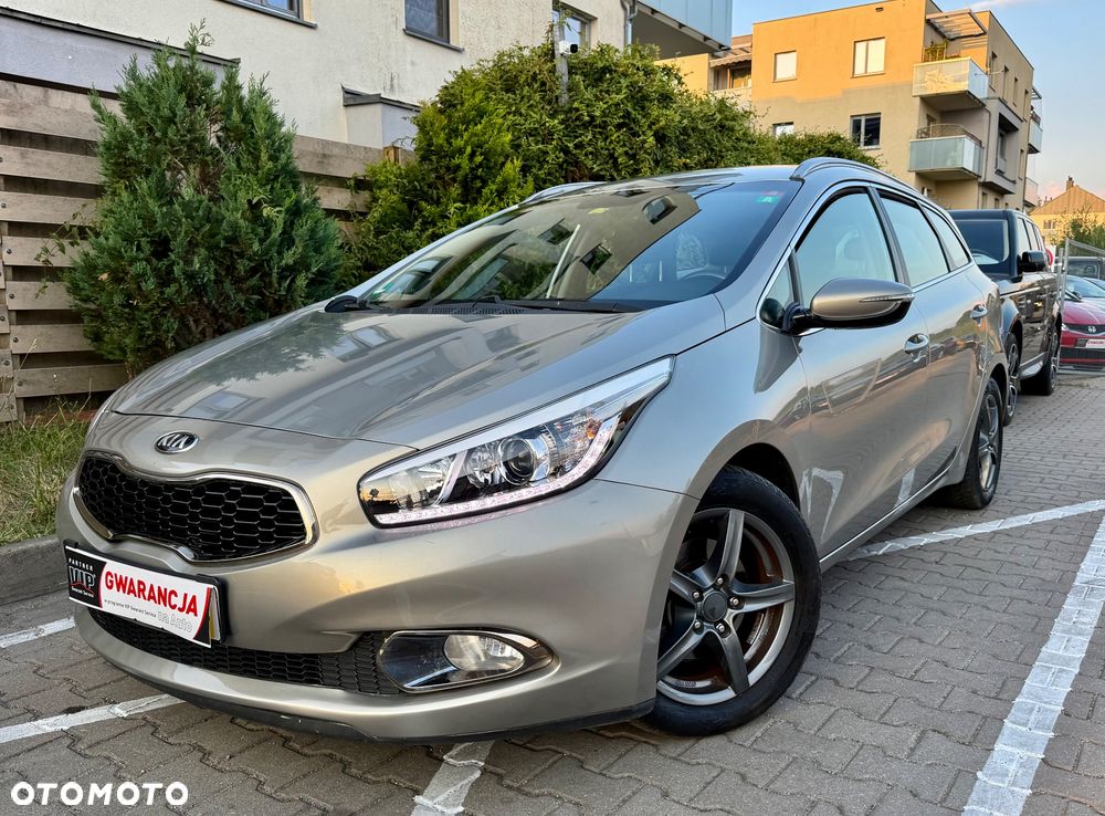 Kia Ceed 1.6 GDI Platinum Edition - 2