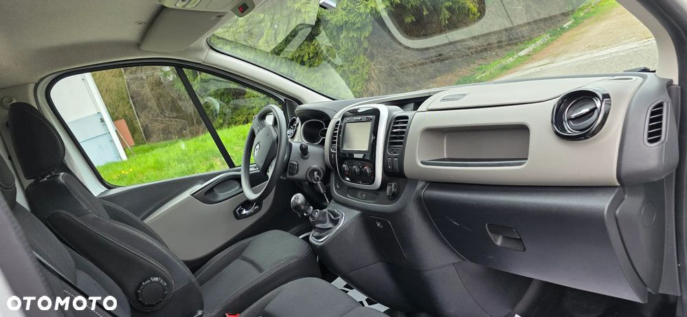Renault Trafic - 17