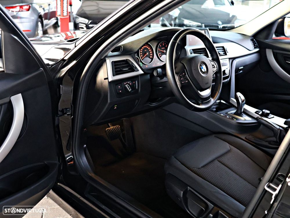 BMW 320 d Touring Advantage Auto - 15