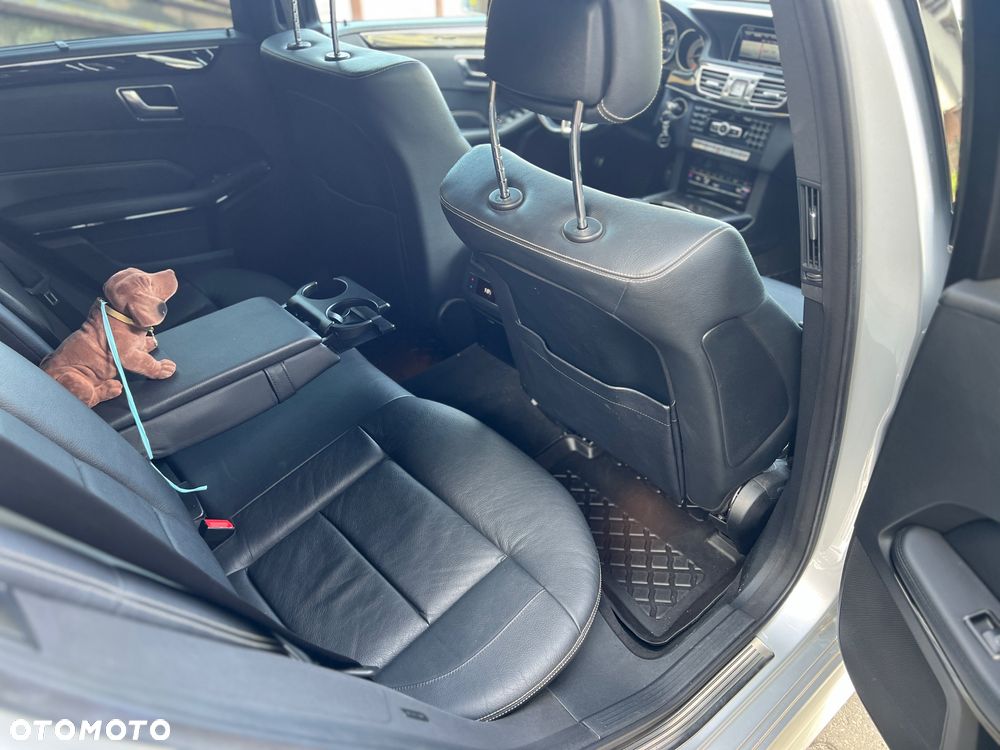 Mercedes-Benz Klasa E 300 CDI DPF BlueEFFICIENCY 7G-TRONIC - 16