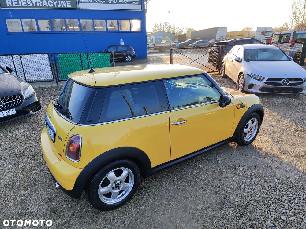 MINI ONE Standard - 10