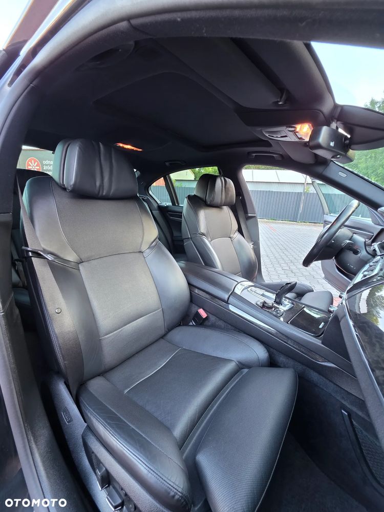 BMW Seria 7 740d xDrive - 19