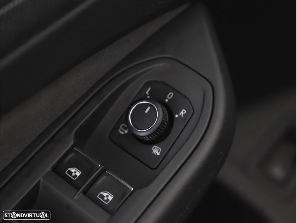 VW Golf - 26