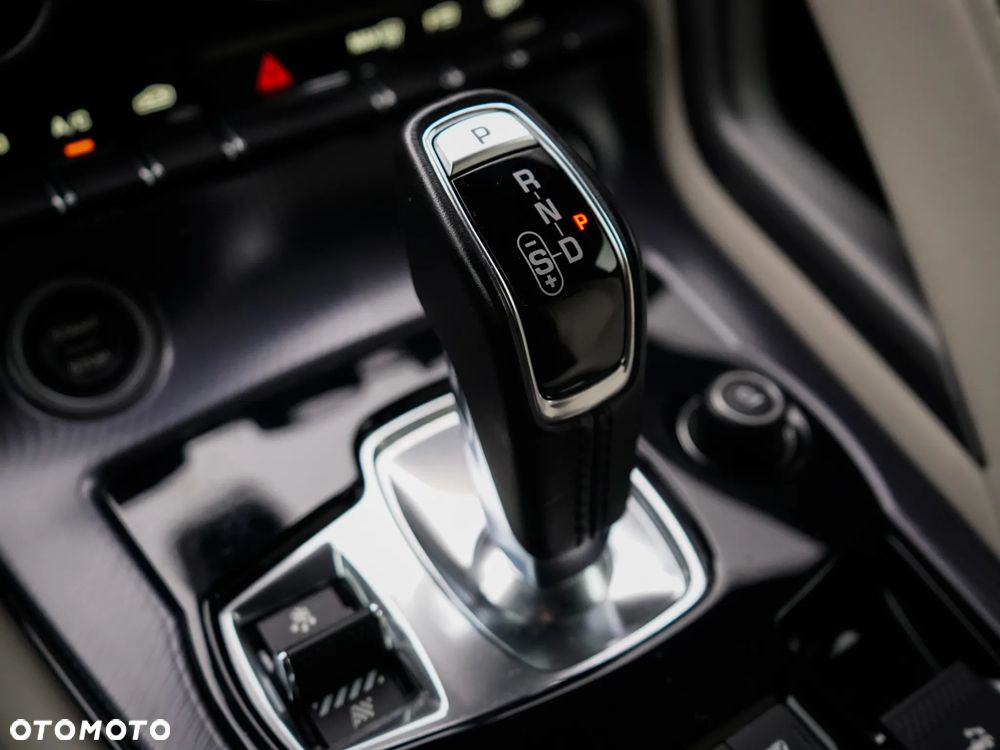 Jaguar F-Type P300 R-Dynamic - 24