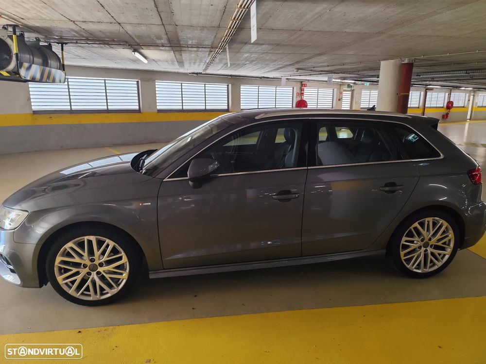 Audi A3 Sportback 1.6 TDI S-line S tronic - 3