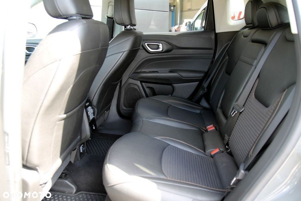 Jeep Compass 1.3 T4 PHEV 4xe Upland S&S - 29