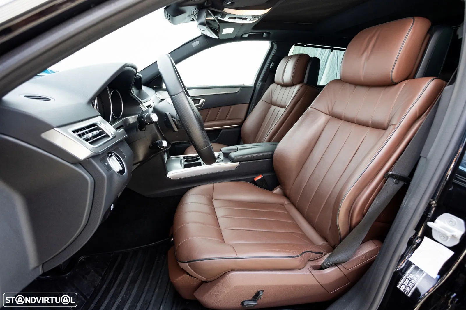 Mercedes-Benz E 350 BlueTEC Avantgarde 4-Matic - 27
