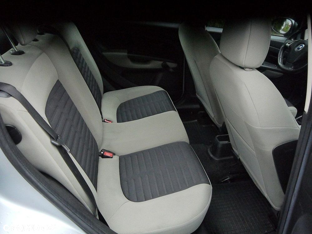 Fiat Grande Punto - 31